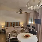 Апартаменти Palm - La Carihuela Торремолінос